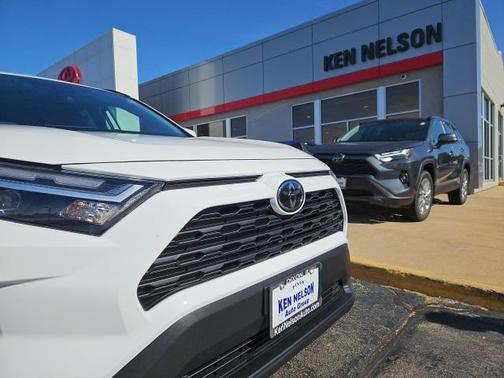 2025 Toyota RAV4 XLE