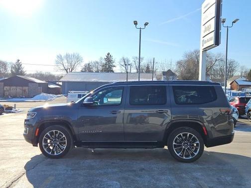 2022 Jeep Wagoneer Series II 4x4