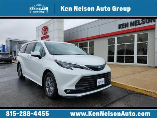 2025 Toyota Sienna XLE 7 Passenger