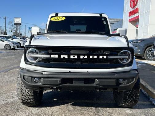 2024 Ford Bronco Outer Banks