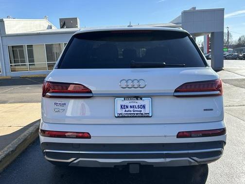 2021 Audi Q7 45 Premium Plus