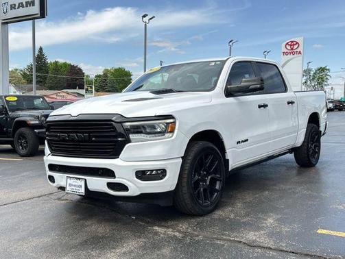Bright White Clearcoat 2023 RAM 1500 Laramie