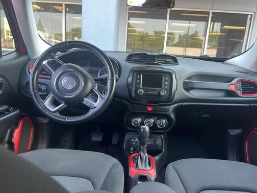 2016 Jeep Renegade Trailhawk