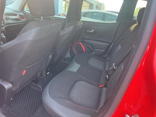 2016 Jeep Renegade Trailhawk