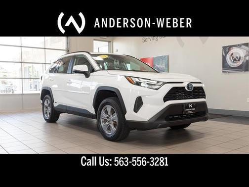 2022 Toyota RAV4 Hybrid XLE