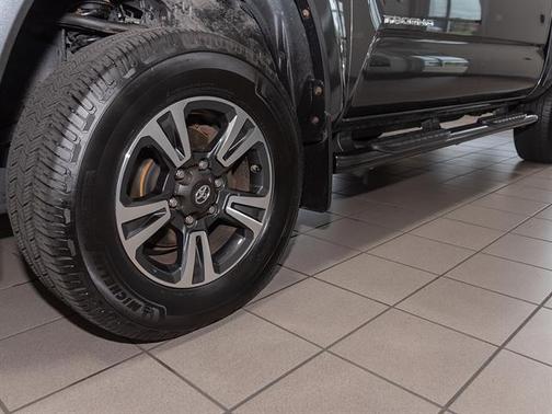 Magnetic Gray Metallic 2017 Toyota Tacoma TRD Sport