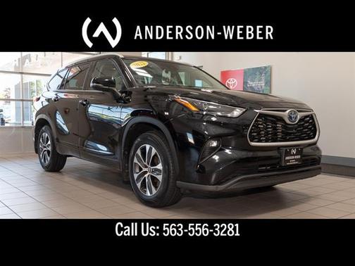 2022 Toyota Highlander Hybrid XLE