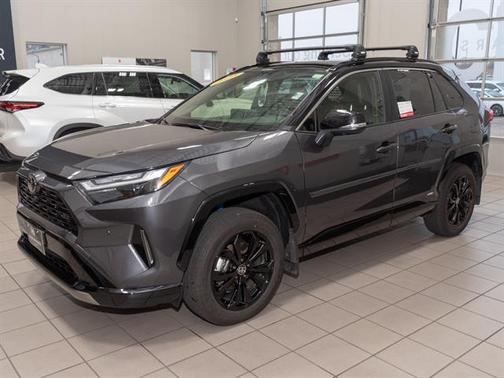 2025 Toyota RAV4 Hybrid SE