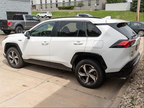 Super White 2021 Toyota RAV4 Prime SE