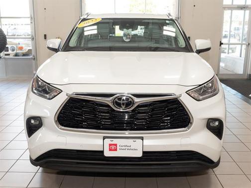 2022 Toyota Highlander Limited