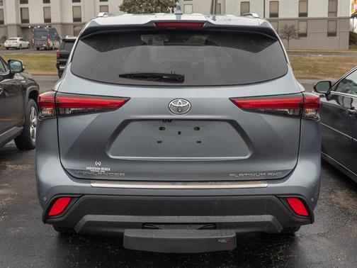 2020 Toyota Highlander Platinum