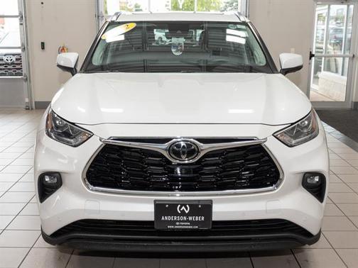 2022 Toyota Highlander Limited