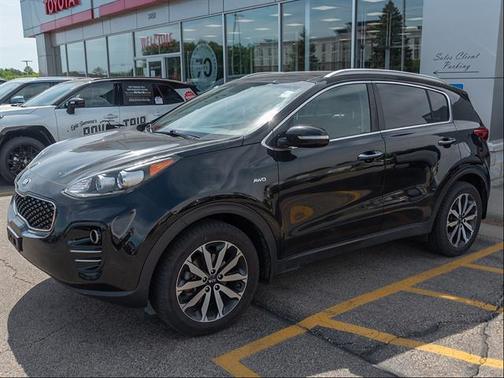 Black Cherry 2017 Kia Sportage EX