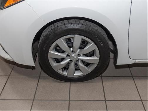 Super White 2016 Toyota Corolla LE