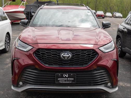 Ruby Flare Pearl 2022 Toyota Highlander XSE