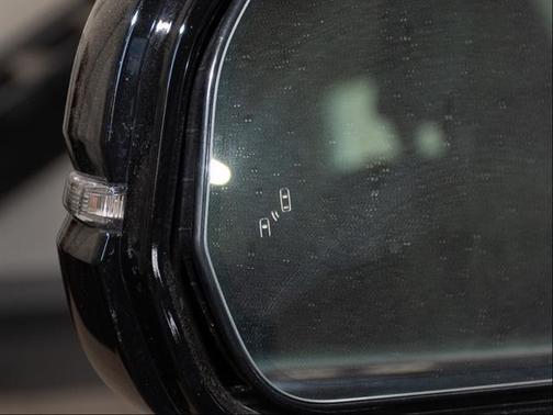 2025 Toyota Tundra Hybrid Platinum