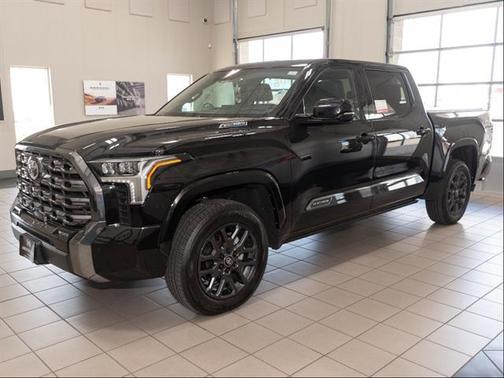 2025 Toyota Tundra Hybrid Platinum