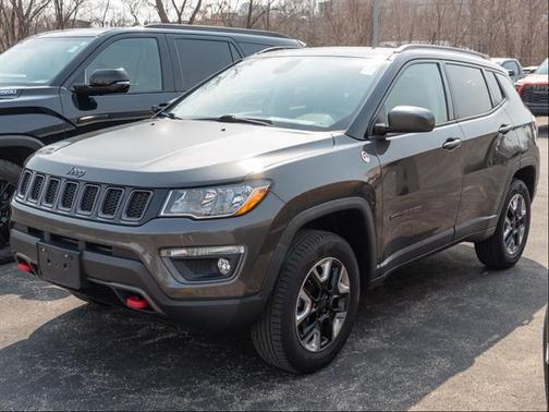 Granite Crystal Metallic Clearcoat 2017 Jeep New Compass Trailhawk
