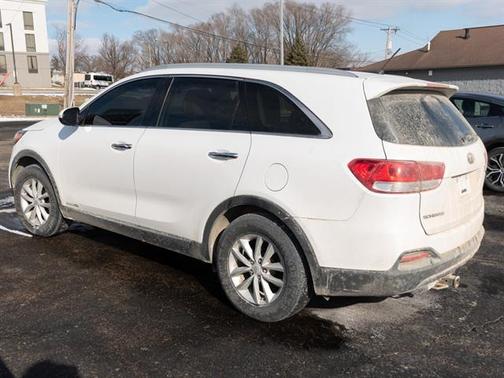 2017 Kia Sorento LX