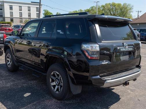 Midnight Black Metallic 2022 Toyota 4Runner TRD Off Road Premium