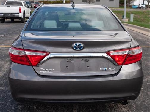 2017 Toyota Camry Hybrid XLE