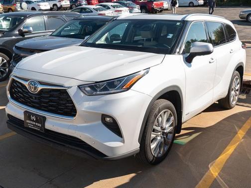 2022 Toyota Highlander Hybrid Limited