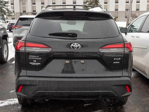 2024 Toyota Corolla Cross XLE