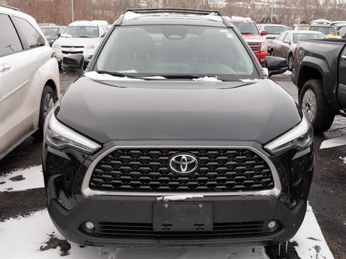 2024 Toyota Corolla Cross XLE
