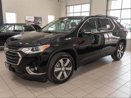 Mosaic Black Metallic 2019 Chevrolet Traverse LT Leather