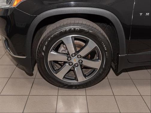 Mosaic Black Metallic 2019 Chevrolet Traverse LT Leather