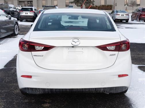 2018 Mazda Mazda3 Touring