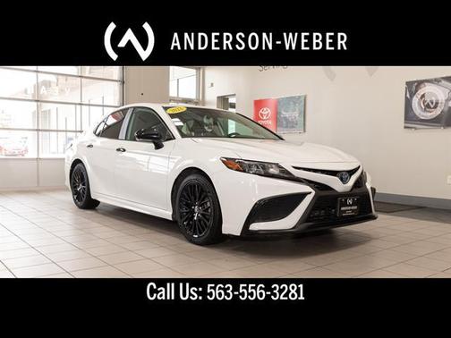 2022 Toyota Camry SE