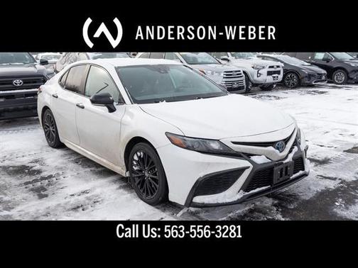 2022 Toyota Camry SE