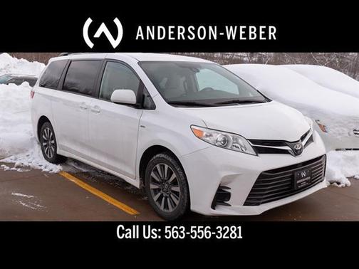2020 Toyota Sienna LE