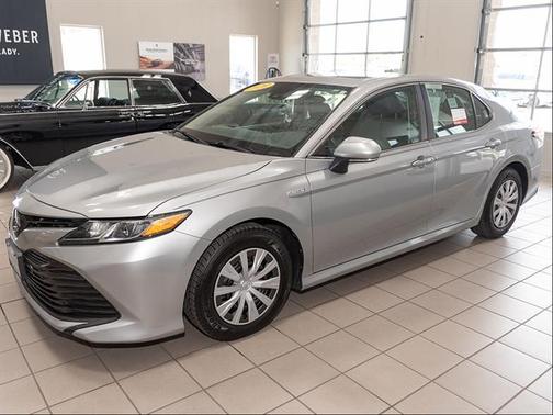 Celestial Silver Metallic 2020 Toyota Camry LE