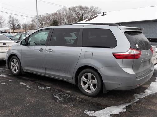 2015 Toyota Sienna LE