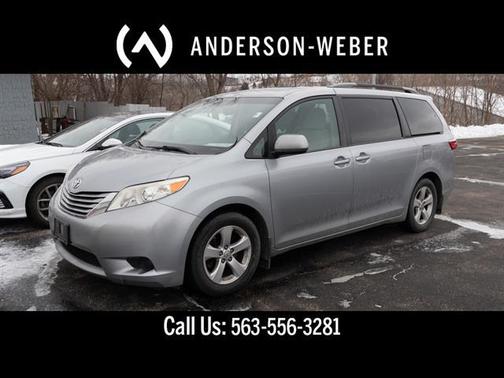 2015 Toyota Sienna LE