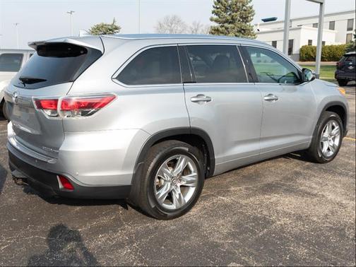 Silver Sky Metallic 2016 Toyota Highlander Limited