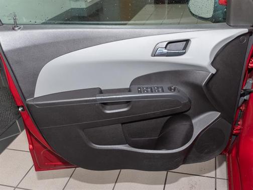 2012 Chevrolet Sonic 2LT