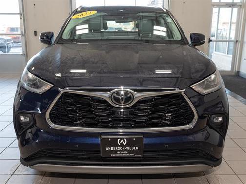 2022 Toyota Highlander Platinum