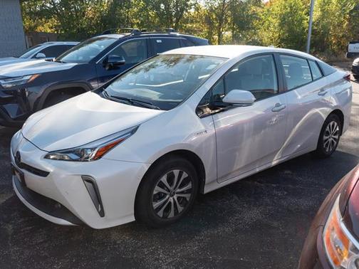 2019 Toyota Prius LE