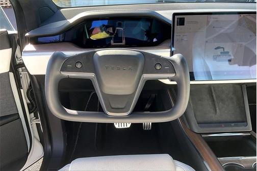 2022 Tesla Model X Base