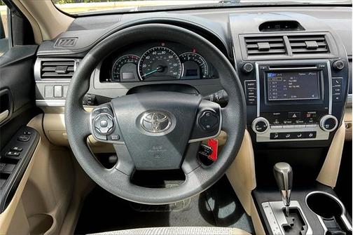 2013 Toyota Camry LE