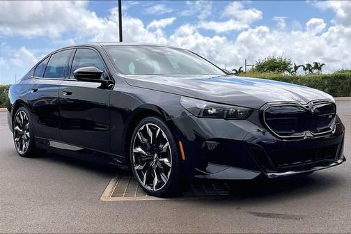 Black Sapphire Metallic 2024 BMW i5 M60