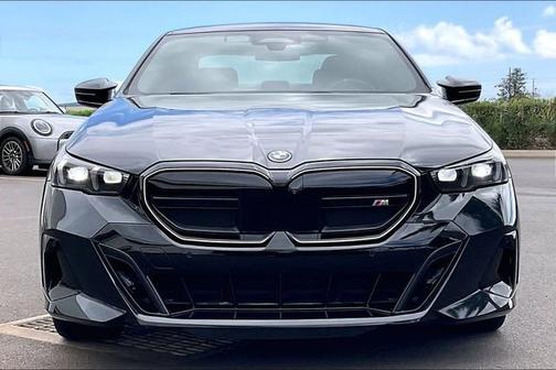 Black Sapphire Metallic 2024 BMW i5 M60