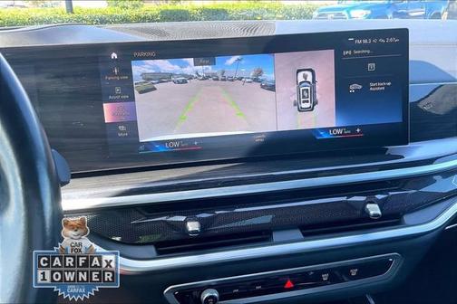 Alpine White 2023 BMW X7 xDrive40i