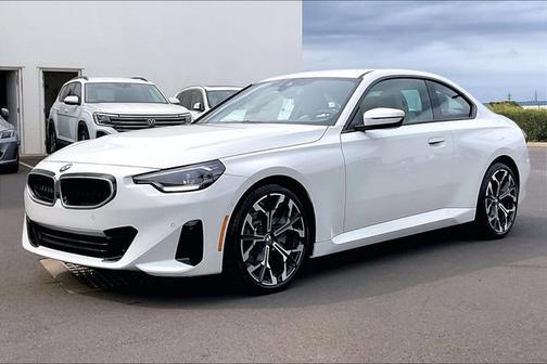 Alpine White 2026 BMW 230 230i