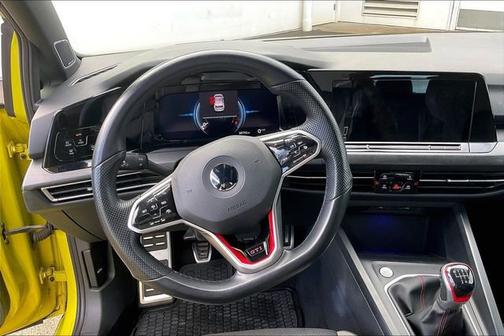 2022 Volkswagen Golf GTI Autobahn