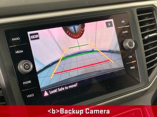 Platinum Gray Metallic 2021 Volkswagen Atlas 3.6 V6 SE w/ Technology R-Line