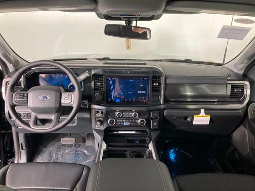 2025 Ford F-350 Lariat Super Duty